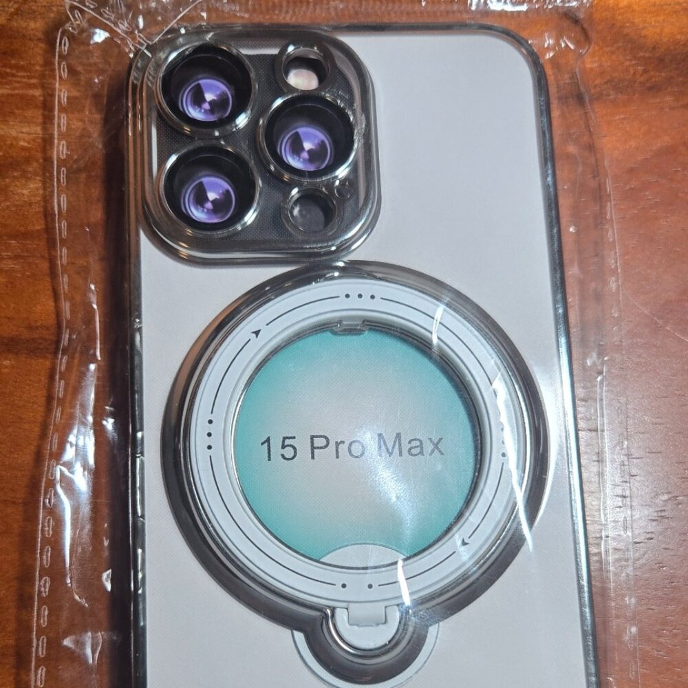 Magnetic Case Stand for iPhone 15 Pro Max. Transparent case. Silver